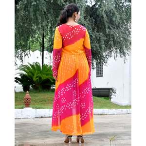 Ensemble de kurta pour femmes décontracté et respirant en tissu chiffon rouge, rose et multicolore, taille XS, avec manches trois-quarts - Product Image 6