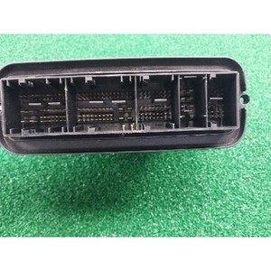 ECU และโมดูลคอมพิวเตอร์มือสองสำหรับรถยนต์ซีรีส์ 3 รุ่น 851082901 - Product Image 3