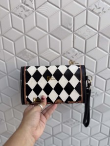 Nuevo Bolso Clutch con Diseño de Damas Blancas y Negras 2026, Cuero Tallado a Mano, Estilo Occidental, para Mujer - Product Image 3