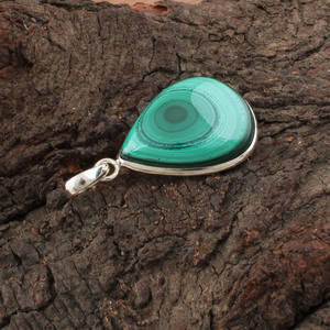 <b>Malachite</b> Fan 925 Sterling Silver Vintage Platinum Plated Elegant Green Gemstone Necklace Tapered Stone Fine <b>Jewelry</b> Wholesale - Product Image 2