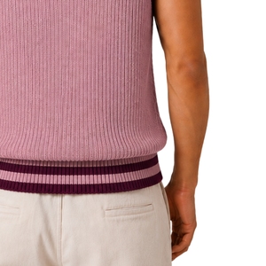 Gilet pull sans manches en tricot pour homme, rose poudré avec rayures contrastées prune, col en V, personnalisable avec logo, en laine et acrylique, OEM - Product Image 6