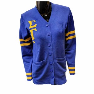ซิกมา |   แกมมา |   เสื้อคาร์ดิแกน Rho Sorority สีเหลือง คาร์ดิแกนถัก คอวี แขนยาว ติดกระดุมด้านหน้า ปักตัวอักษร - Product Image 2