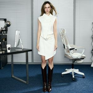 Nuevo diseño personalizado ODM minifalda sólida asimétrica Ropa de oficina para mujer Mezcla de viscosa de poliéster de moda de Vietnam lavable - Product Image 3