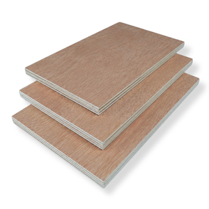 Contreplaqué FOMEX Okoume Bintangor avec placage de face, 323 mm, colle E1, noyau poncé, qualité supérieure pour usage extérieur dans les meubles d'hôtel - Product Image 1