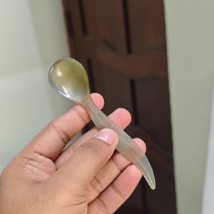 Cuillère en corne de buffle artisanale de qualité supérieure, polie à la main, écologique, pour la cuisine, la salle à manger, la maison et les cadeaux - Product Image 1