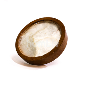 Sous-verre décoratif en bois de teck naturel, petit dessous-de-plat rond fait main pour la maison, le bar, le café, ou comme support de boisson. - Product Image 3