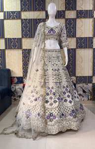 Lehenga Indio de Lujo con Bordado Floral Lavanda, Choli de Boda con Trabajo Elaborado de Diseñador 2026, Traje Nupcial Tradicional Indio - Product Image 2