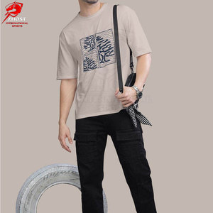 T-shirts imprimés pour hommes en matière douce de qualité supérieure avec finition de précision, développement de marque privée, vente en gros - Product Image 5