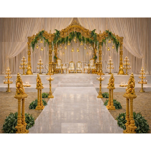 Grand Mandap de Mariage pour Lieux de Cérémonie au Sud de l'Inde, Décor Amovible en Fibre Dorée Antique, Thème Balaji, Style Temple avec Piliers Sculptés - Product Image 2