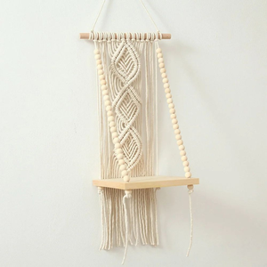 Étagère murale en macramé blanc avec perles en coton, étagère flottante décorative faite à la main pour la décoration de la chambre à coucher et du salon - Product Image 2