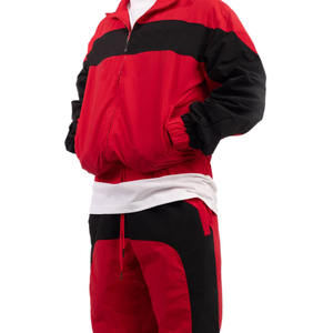 Ensemble de survêtement deux pièces pour homme personnalisé avec fermeture éclair, short en nylon respirant et coupe-vent en polyester, léger et respirant - Product Image 3