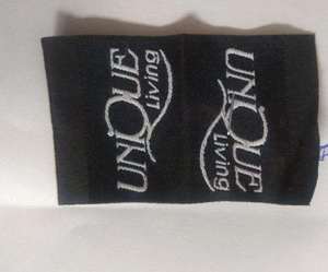 Etiquetas Tejidas Personalizadas de Primera Calidad, Etiquetas de Ropa de Tela Damasco de Alta Definición - Product Image 1
