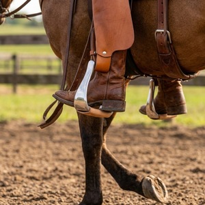 Équipement équestre en aluminium pour l'équitation vétérinaire : Paire d'étriers western en cuir antidérapants avec protection de la cheville - Product Image 5