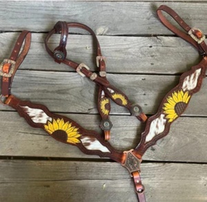 Juego de Arreos para Caballo de Cuero Genuino Sunflower, Cuero Natural Suave, Ligero, Incluye Silla de Montar Inglesa y Pechera, Personalizable - Product Image 2