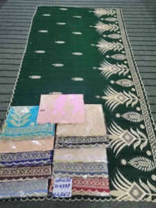 Lot de 12 foulards hijab musulmans d'été en gros, châle en mousseline brodé floral africain avec strass, doux et respirant en polyester - Product Image 2