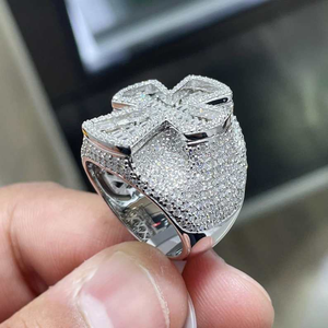 Anillo de Plata 925 con Cruz Redonda y Racimo de Baguettes, Anillo de Moda Hip Hop con Incrustaciones de Diamantes Moissanite, Joyería de Lujo para Regalo - Product Image 6