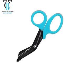 Ciseaux à pansements professionnels en acier inoxydable, cisailles médicales avec embout de sécurité arrondi pour pansements chirurgicaux et soins d'urgence - Product Image 2