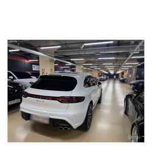 Porsche Macan 2.9 S 2023 con Asientos de Cuero, 62,500 km, Volante a la Izquierda, Modelo 2023/3 - Product Image 2