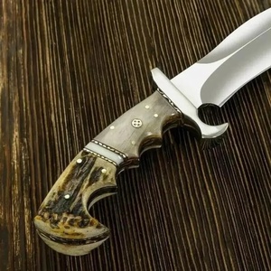 Couteau utilitaire Bowie A&M ENTERPRISES fait main en acier inoxydable à pointe tombante, manche droit en bois de cerf, étui en cuir, garantie 3 ans - Product Image 2