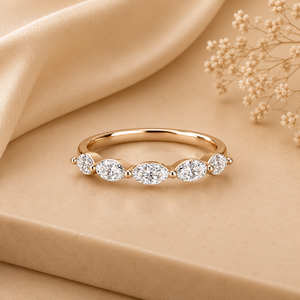 Anillo de boda de moissanita marquesa chapado en oro de 1 quilate para mujer, joyería minimalista apilable para aniversario - Product Image 1