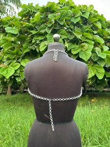 เสื้อครอปท็อปแฟชั่นเกราะโซ่สแตนเลสชุบเงินสำหรับผู้หญิง - Product Image 4