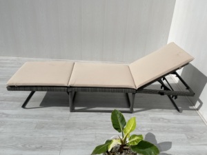 Chaise longue moderne en acier inoxydable et rotin gris polyester, durable, pliable, avec coussin réglable, fabriquée au Vietnam, très vendue - Product Image 2