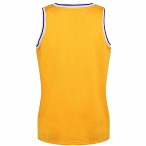 Camiseta de baloncesto diseñada para mayor comodidad, con textura suave y excelente flujo de aire para un mejor rendimiento en la cancha. - Product Image 3