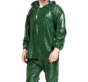 Combinaison de pluie unisexe verte en polyester imperméable à manches longues pour toutes les saisons, avec impression numérique 140g et logo frontal - Product Image 2