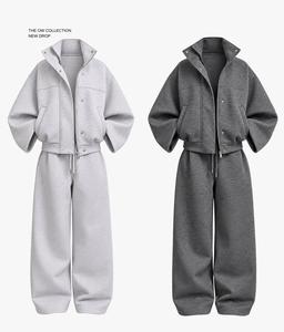 Ensemble 2 pièces : Cardigan zippé col en V et pantalon large imprimé animal – Survêtement d'hiver imperméable et respirant grande taille - Product Image 3