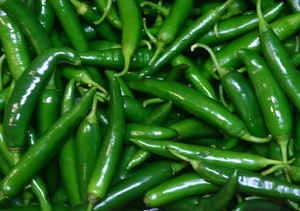 Chile Verde Fresco, Pimiento Picante Largo, Vegetal Entero para Cocinar y Servir Alimentos - Product Image 2