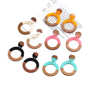 Pendientes de resina Regalo perfecto para mujeres Estilo único de moda para fiestas y bodas - Product Image 4