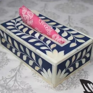 Boîte à mouchoirs en bois avec incrustations de os, motif intemporel, écologique, personnalisable, pour une touche d'élégance – Forte demande - Product Image 1