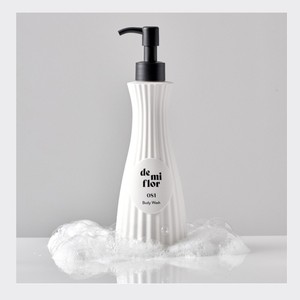 Gel douche parfumé Demiflo Korean 081 Flerage 250g Fabriqué en Corée Ingrédients liquides parfumés - Product Image 5