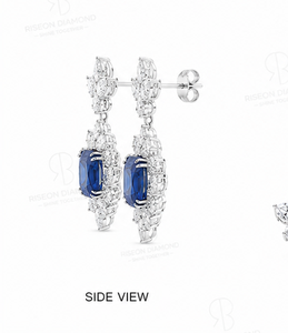 Pendientes de candelabro estilo real en oro blanco de 18 quilates con zafiros azules vivos y halos florales de copo de nieve con diamantes brillantes cultivados en laboratorio. - Product Image 4