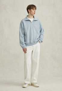 Sweat-shirt unisexe bleu clair à demi-zip en coton French Terry à manches longues, haut décontracté, tenue avec pantalon blanc, style uniforme scolaire - Product Image 5