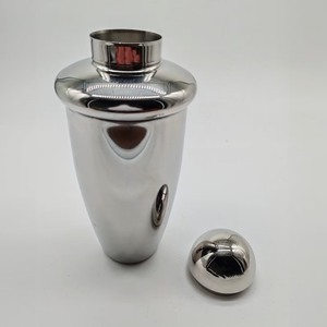 Shaker à cocktails en acier inoxydable de qualité supérieure pour bar à domicile, idéal pour les professionnels du bar, parfait pour mélanger les boissons classiques et modernes - Product Image 6