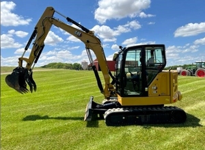 Machine d'excavation robuste 306 prête pour les projets de construction - Product Image 3
