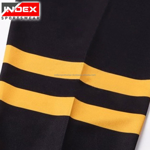 Maillot de hockey sur glace imprimé, coupe ajustée, durable, avec des designs personnalisés, 100% polyester, fabriqué au Pakistan - Product Image 3