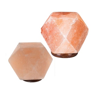 Lampe au sel de l'Himalaya sculptée en forme de diamant Décor de maison élégant Entreprises Sian Artisanat naturel Avantages de la thérapie au sel Emballé - Product Image 4
