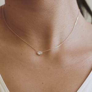 Pendentif solitaire ovale en diamant de laboratoire en argent sterling 925 plaqué or jaune, certifié IGI, luxe, coupe East West - Product Image 4