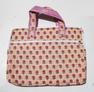 Sac à dos pour ordinateur portable artisanal, écologique, en coton, à motifs floraux, durable et léger - Product Image 4