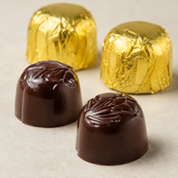 Produits les plus vendus : bonbons en forme de demi-œuf au chocolat noir en boîte personnalisée pour les importateurs en gros