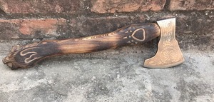 Hacha Vikinga Tomahawk de BA Enterprises |   Cuchillo de Acero con Alto Contenido de Carbono Forjado a Mano de 16 Pulgadas con Funda de Cuero y Madera de Palisandro |   Grado Industrial DIY - Product Image 6