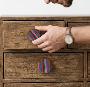 Boutons de meuble ronds en laiton et bois, motif rayé multicolore, style moderne, pour armoires d'hôtel, de maison et de bureau - Product Image 4
