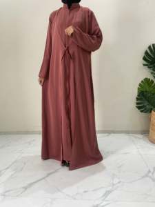 Robe longue modeste musulmane faite à la main, en polyester léger et respirant, avec col en V, ornée de perles et de sequins, idéale pour l'Aïd. - Product Image 4