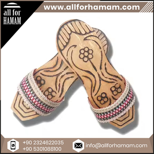 Sabots Hamam, chaussures d'intérieur confortables pour l'hiver avec intérieur doublé de coton et design ottoman classique - Product Image 6