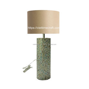Lampe de table en nacre au design de luxe, suspension basse quantité minimale de commande personnalisation de la décoration intérieure en gros Vietnam - Product Image 2