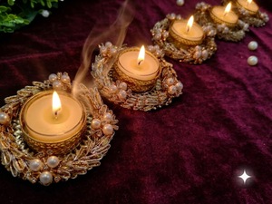 Portavelas de Metal con Perlas Hechas a Mano de Lujo para Diwali, Bodas, Decoración del Hogar, Regalo de Boda, Portavelas Diya, Recuerdo de Inauguración de Casa - Product Image 1