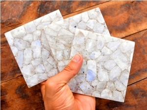 Posavasos Redondos de Mármol Natural Blanco Hechos a Mano de Alta Calidad, Alfombrillas y Protectores Premium de Mármol para Mesa - Product Image 3