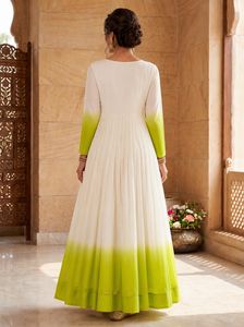 Últimos modelos de vestidos Anarkali para mujer, listos para usar, en tela Star Georgette, con bordados en hilo de lana, ideales para bodas. - Product Image 5